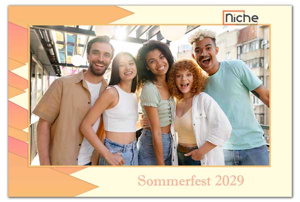 firmenfest-sommer wir bringen das Design mit CI Elementen auf den Fotobox Ausdruck